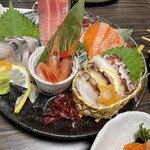 つぼ八 - 料理写真:刺身盛り合わせ