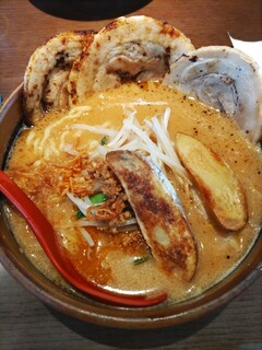 蔵出し味噌 麺場壱歩 - 北海道味噌 味噌漬け炙りチャーシュー麺
