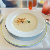 Benoit Alain Ducasse - じゃがいものポタージュ。量がたっぷりです。