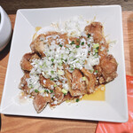 haotsu-chuukaryouri - 大ぶりの鶏肉の油淋鶏で食べ応えあります。