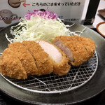 Tonkatsu Nagata En - 厚切りとんかつ定食の厚切りとんかつ