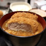 Tonkatsu Nagata En - 厚切りとんかつ オンザカレーライス