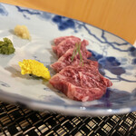 肉割烹 門 - 和牛ハラミ刺し