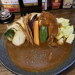 h Kareno Furanoya - 骨付きチキンと道産野菜のカレー　¥1580