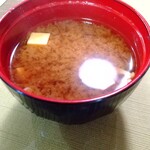 享楽亭 - 味噌汁