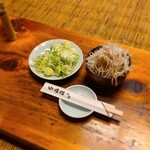 駒形どぜう - 薬味。ささがきゴボウは有料で別オーダー。