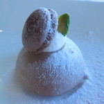 横浜モノリス - チョコレートとピスタチオのムース