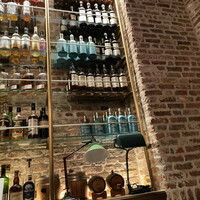 TOKYO Whisky Library - 