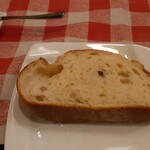 ビストロ デ トロワ - ソフトフランスパン パンは一回おかわりができる