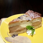 ブックハウスカフェ - バナナケーキ