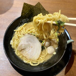 Yokohama Iekei Ramen Tsuru Noya - 並 太麺