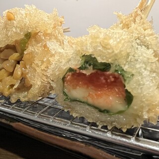 納豆、カレーライス、ほぼ小倉トースト串、変わり種も豊富♪