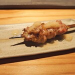 とり茶太郎 - はらみ 白玉葱のソース