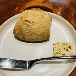 馳走西健一 - 【写真⑧】パンとボルディエバター