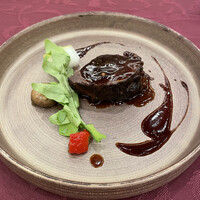 リストランテ・ベニーレベニーレ - 黒毛和牛のホホ肉ブラッサート