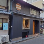 オルト - お店の外観 202209