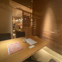 小割烹おはし 恵比寿 - 店内　一番奥の席