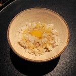 薪鳥新神戸 - 鳥そぼろご飯 + 卵 + うずらの卵