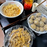 味噌一 - カンパ缶:ひと品につき¥20以上を缶に入れてセルフで