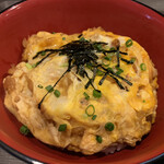 Sakenomi Yokochou Teshi - 玉子丼