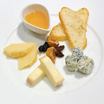 Le Repertoire - ３種チーズの盛り合わせ