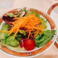 エリオ・ロカンダ・イタリアーナ - 水耕栽培野菜のサラダ