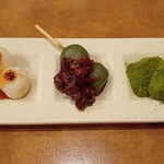 Shouya - ミニ串団子二種とわらび餅(小)
