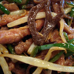 麗華 - 日替わりランチ肉ピーマン炒めアップ