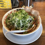 五味八珍 - トマトラーメン＋ねぎトッピング