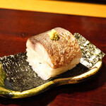 KAZU - 鯖寿司 と 冷製の茶碗蒸し 北海道産の雲丹、銀杏、山葵