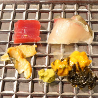 谷や 和 - お造り　　本マグロ、縞鯵、ツブ貝、北海道の馬糞雲丹