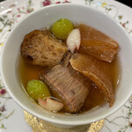 トゥ・ラ・ジョア イズム - 