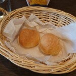 ベルエキップ - ペアリングはパプリカのパン。