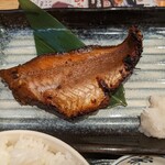 mekikinoginji - ■本日の焼き魚定食　赤魚　みりん漬けタレの香ばしさが◎。