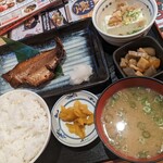 mekikinoginji - ■本日の焼き魚定食　赤魚、サバ、ホッケから選べました！