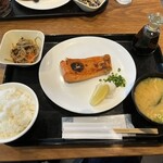梅山鉄平食堂 - 
