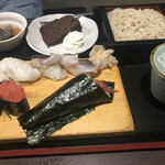 江戸前寿司 ちかなり - ランチお好み　えんがわ、おすすめのいさき炙り、明太子、鉄火巻に冷たい蕎麦とケーキ