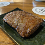 肉亭ふたご iki - 特選ハラミ塊焼き