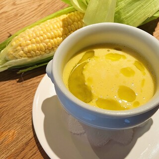 季節の食材を使用した絶品ポタージュ