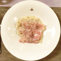 Giglio - パスタ+前菜+デザート 1680円 のイタリア産グアンチャーレを乗せた シエナ伝統のパスタ ”イ・ピーチ” カーショ　エ　ペーペ