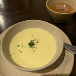 ル・ブルターニュ - 冷製とうもろこしのスープ。