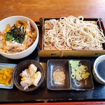 Soba Dokoro Kaduya - ミニ開花丼と蕎麦のセット