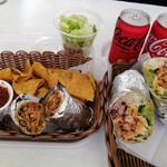 Naggy's - ㊧ランチセット ¥850　㊨チキンブリトーG ¥1110+200(ﾜｶﾓﾚ)