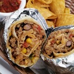 Naggy's - ランチブリトーは小ぶりなミート&チーズ