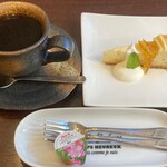 4丁目さくらcafe - ランチデザートセット＆ドリンク400円(税込)