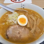 Sandai-Me Tsukimiken - 味噌ラーメン　ゆで玉子なんだw