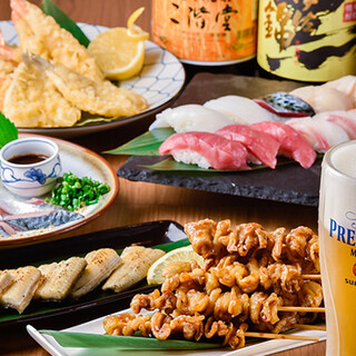 From fish to Yakitori (grilled chicken skewers), we offer a variety of menus that go well with alcohol!