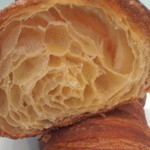 たま木亭 - クロワッサン断面