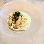 La Brianza - 北海道産生雲丹カッペリーニ生クリームとオリーブオイル。お家ではなかなか買えない生雲丹がいただけて嬉しい♡(๑´ڡ`๑) 本当にここに来ればいつも美味しいものに巡り会えるのです。だから通っちゃうの〜