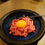 神保焼肉料理店 - ユッケ